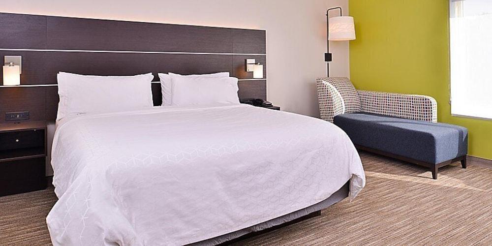 Holiday Inn Express & Suites - Brighton By Ihg Esterno foto