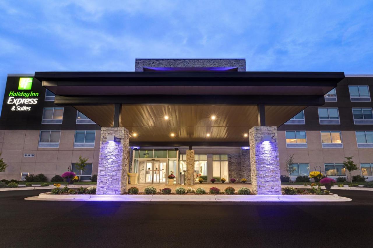 Holiday Inn Express & Suites - Brighton By Ihg Esterno foto