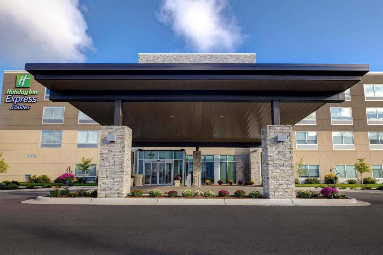 Holiday Inn Express & Suites - Brighton By Ihg Esterno foto