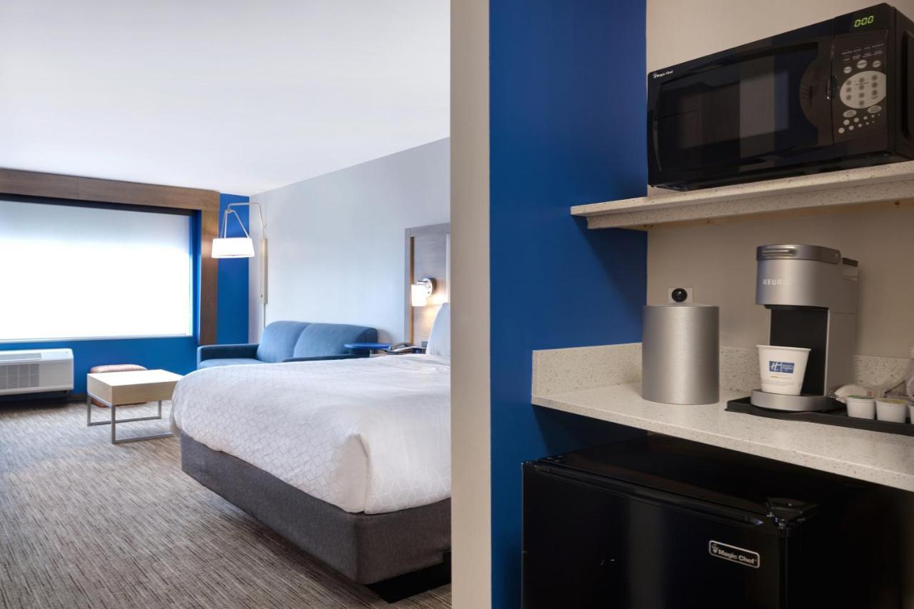 Holiday Inn Express & Suites - Brighton By Ihg Esterno foto