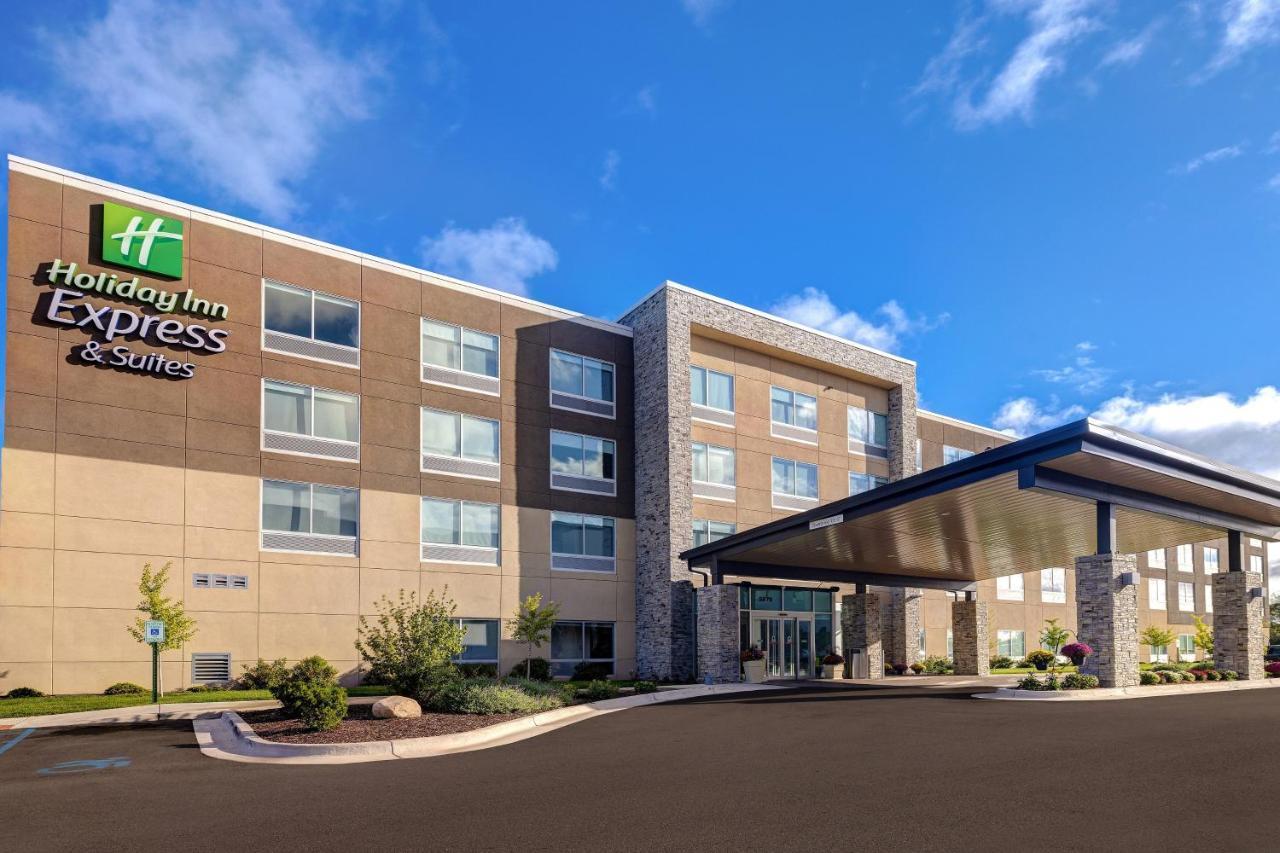 Holiday Inn Express & Suites - Brighton By Ihg Esterno foto
