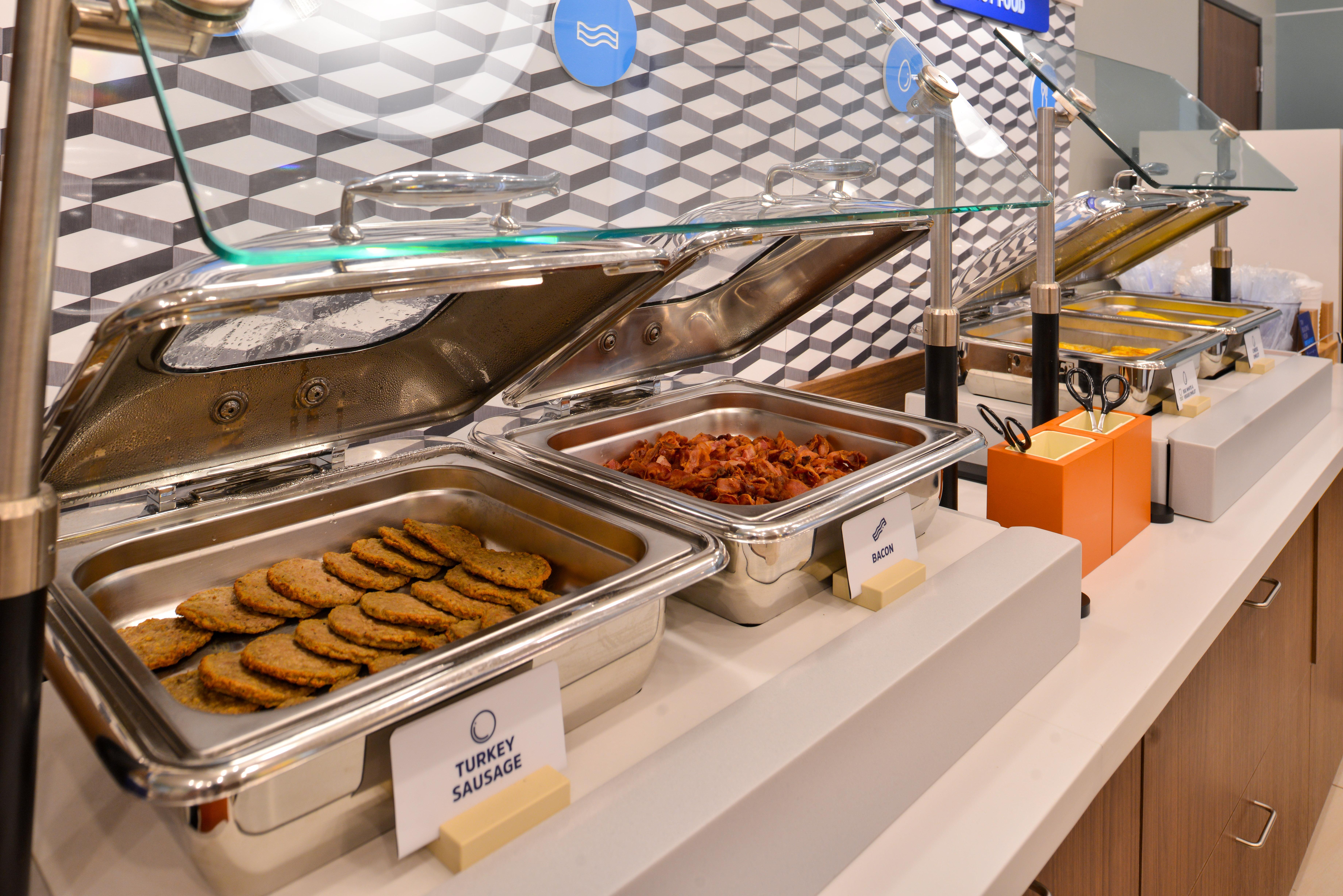 Holiday Inn Express & Suites - Brighton By Ihg Esterno foto