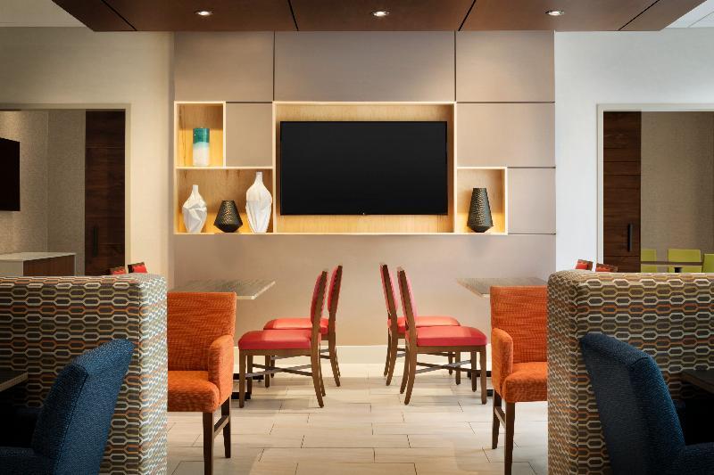 Holiday Inn Express & Suites - Brighton By Ihg Esterno foto